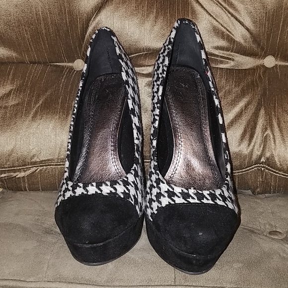 Assassin-14 Anne Michelle Houndstooth Shoes - Picture 2 of 5